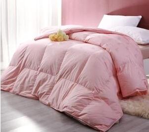 蠶絲被和羽絨被哪個(gè)好呢？