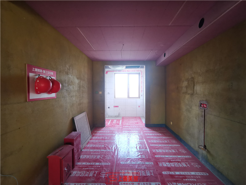 國(guó)赫天著130平