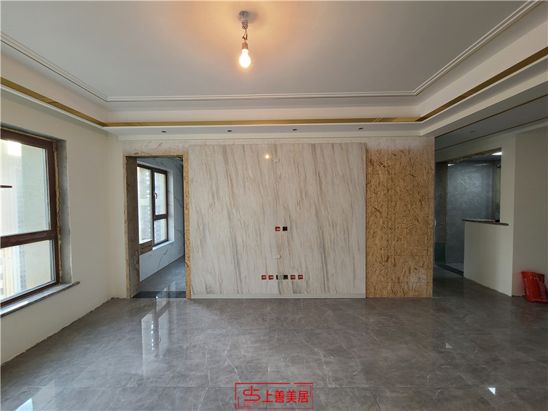 國(guó)赫天著130平