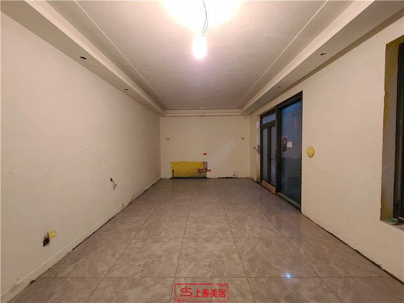 龍湖天宸原著180#3/瓦工施工