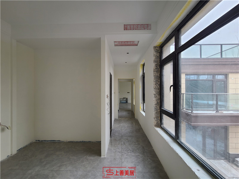 龍湖天宸原著180平