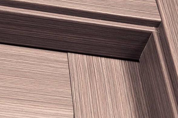 裝修房子室內(nèi)實(shí)木門一般價(jià)格是多少